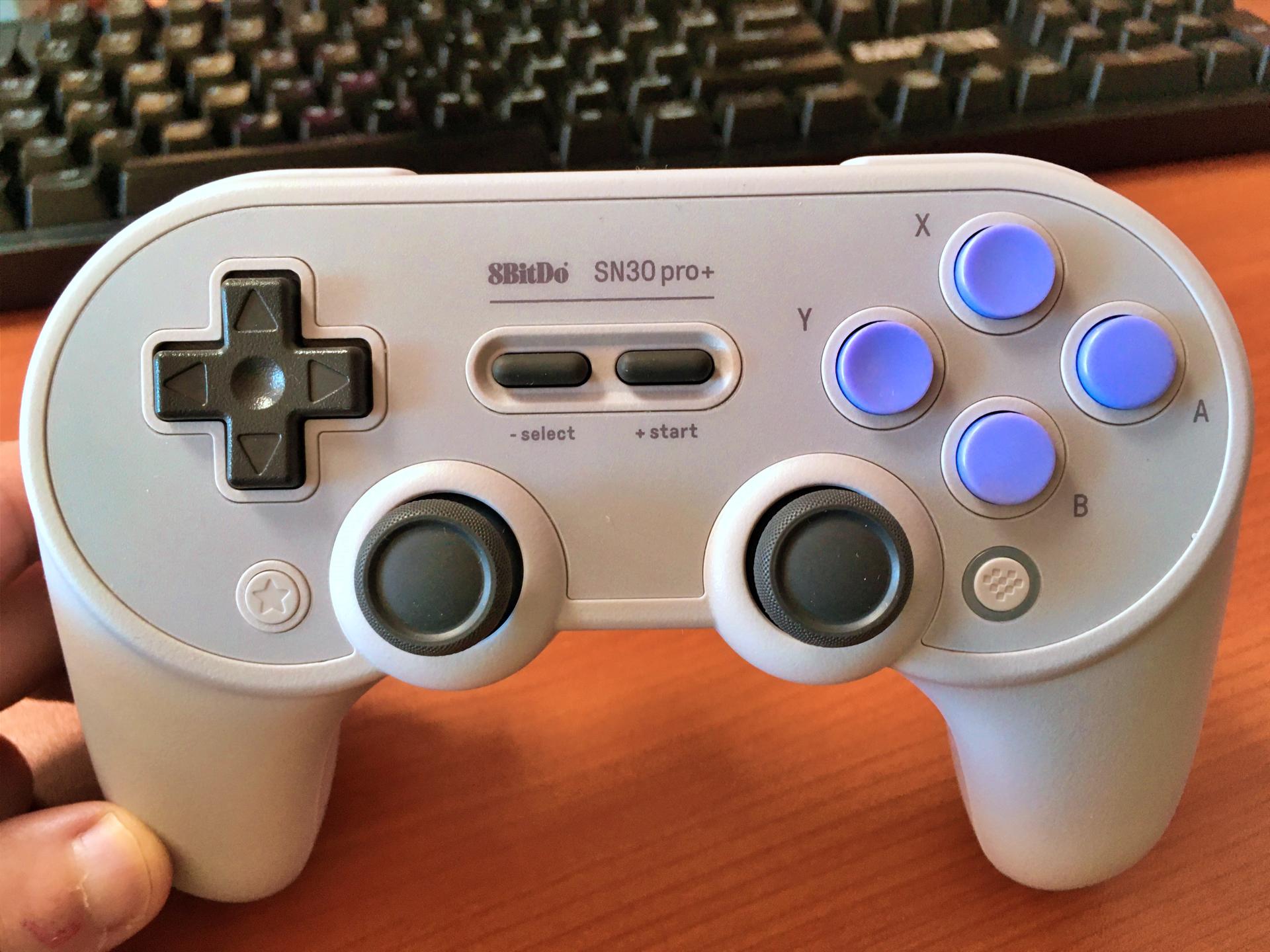 Раскладка и внешность под американскую snes - все кнопки одного цвета, 2 вогнуты.