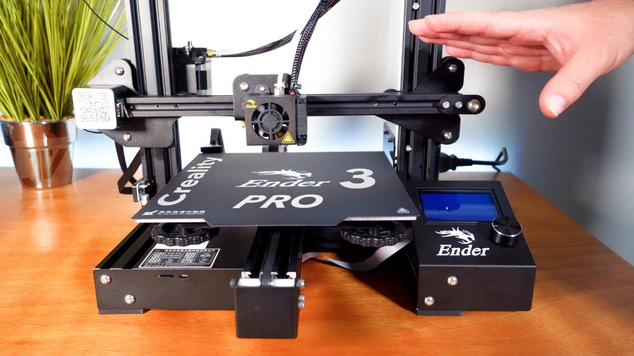 Ender 3 Pro - слегка устаревший, но всё ещё достойный.