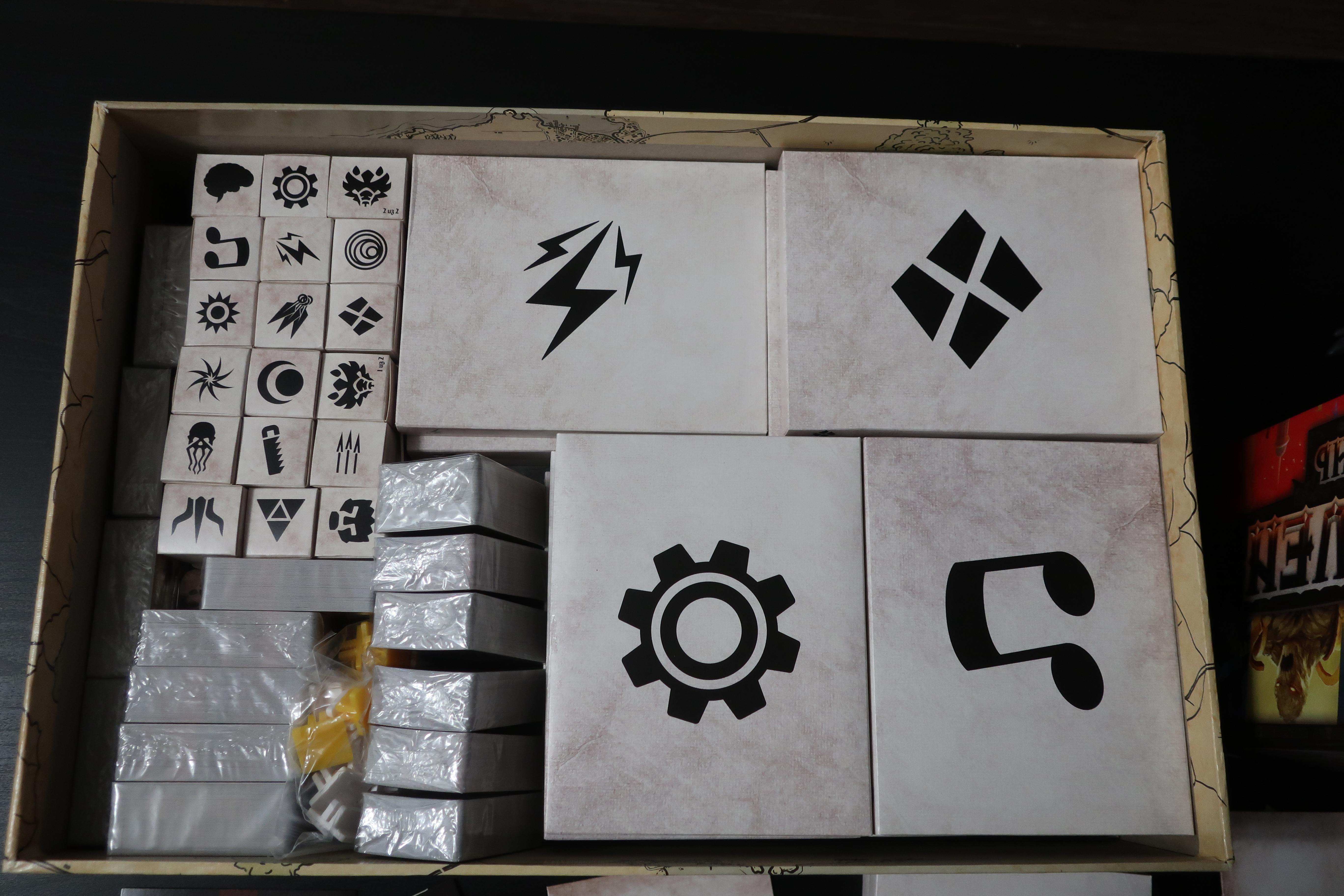 Gloom heaven. Unboxing